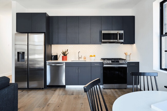 Foto del edificio - 1847 N Humboldt Blvd