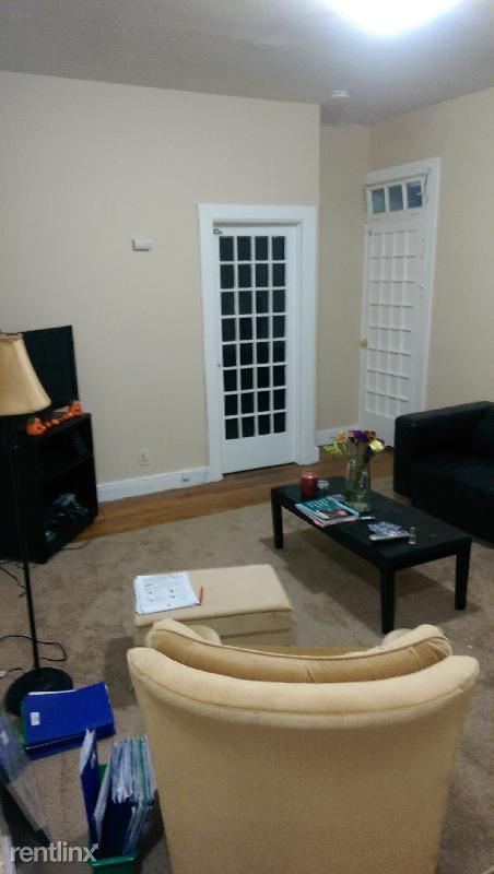 Building Photo - 3 br, 1 bath Apartment - 17 Park Vale