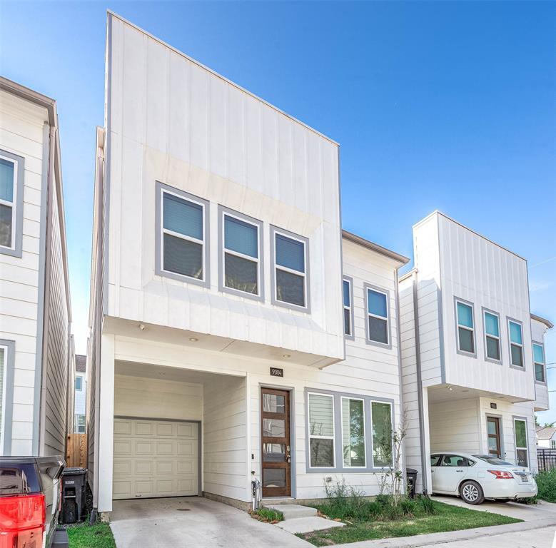 Foto principal - 9004 Lonestar River Ln