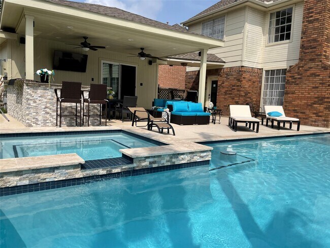 Building Photo - 4103 Pebble Beach Dr