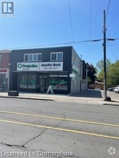 Building Photo - 776 Concession St