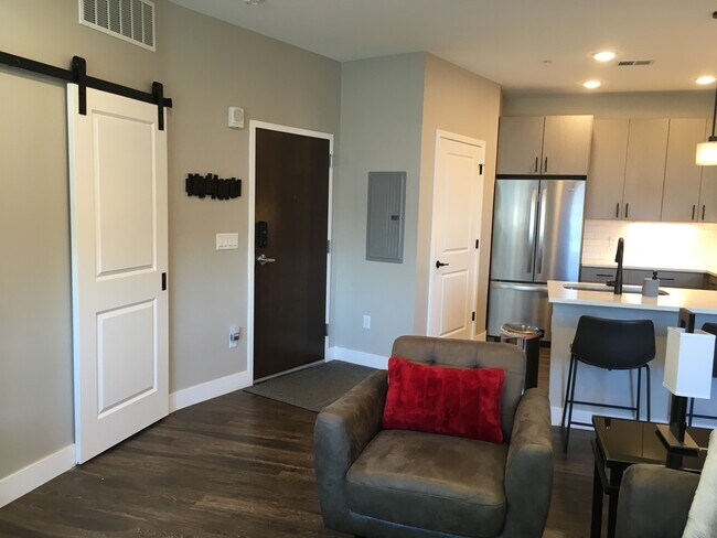 Building Photo - 2729 W 28th Ave