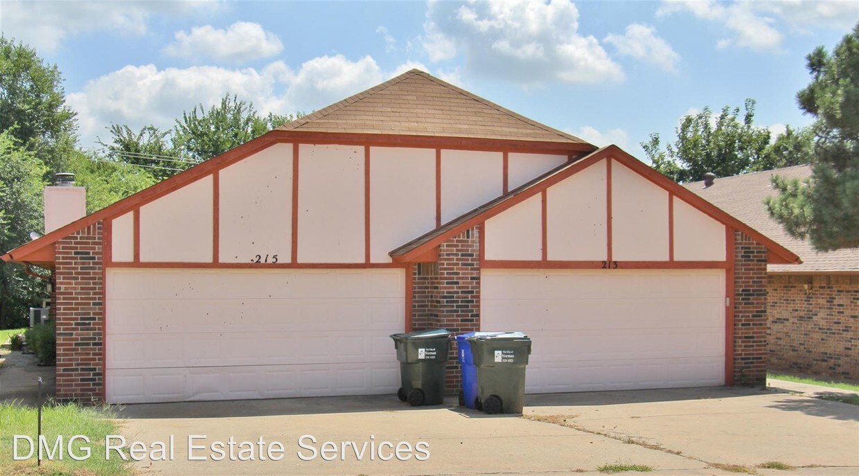 Primary Photo - 213 Monticello Rd