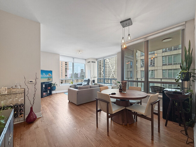 Building Photo - 600 N Lake Shore Dr