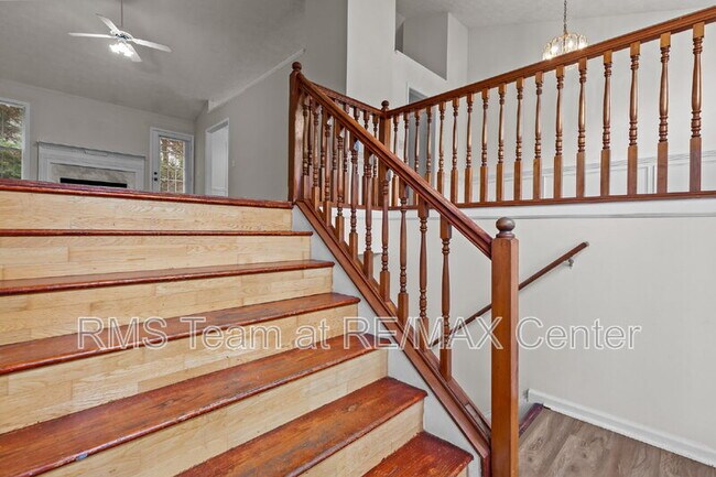 Foto del edificio - 4225 Hopkins Bluff Way