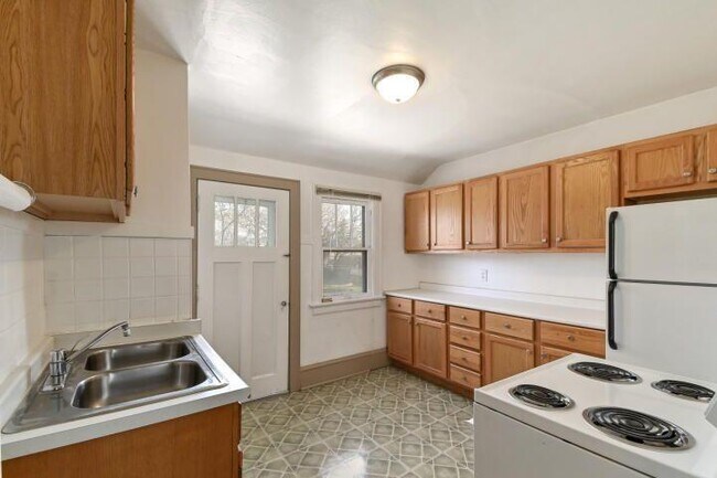 Foto del edificio - 9404 W Hayes Ave