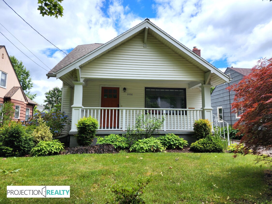 Foto principal - 3336 NE 11th Ave
