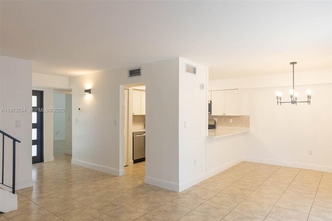 Foto del edificio - 7028 SW 106th Pl