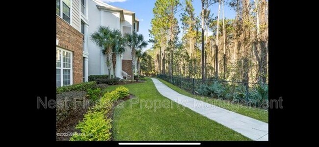 Foto del edificio - 11251 Campfield Dr