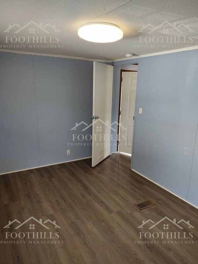 Foto del edificio - 101 Inez St