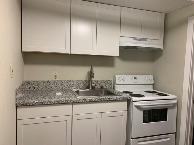 Photo - KHK-6513 A-C Apartment