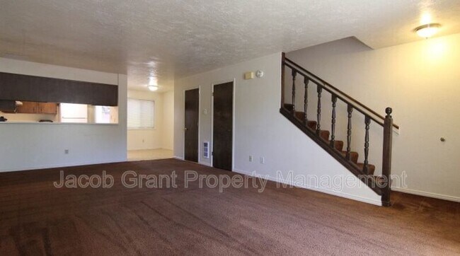 Foto del edificio - 725 Whittier St