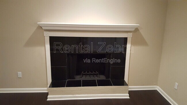 Foto del edificio - 2939 Longmeade Dr