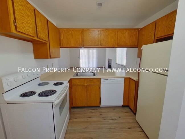 Building Photo - Delightful Apartment in Oak Valley! - $500...