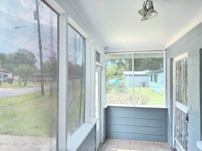 Building Photo - 4951 Dallen Lea Dr