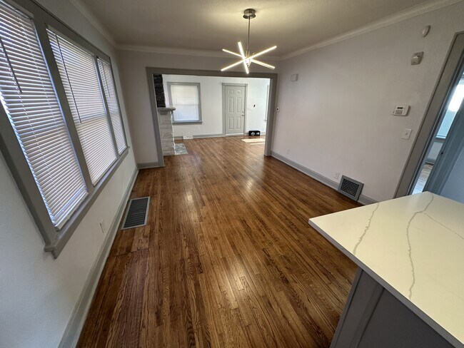 Foto del edificio - 5414 Brooklyn Ave