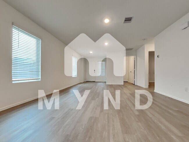 Building Photo - 18831 Charter Elm Dr