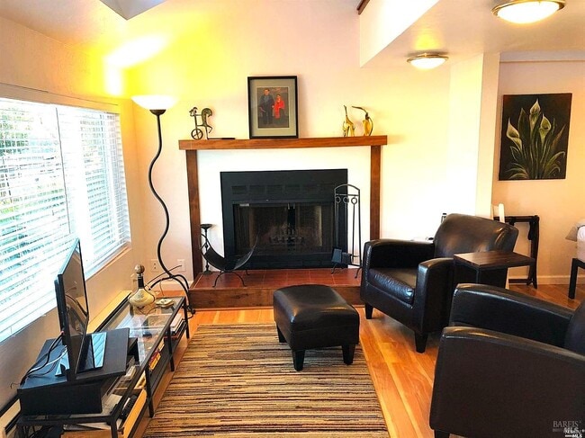 Foto del edificio - 2371 Vista Del Mar