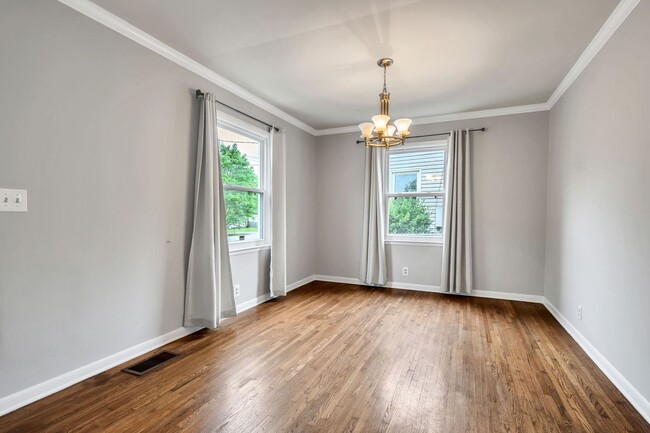 Building Photo - Freshly Renovated Charlotte Park 3/2 Home