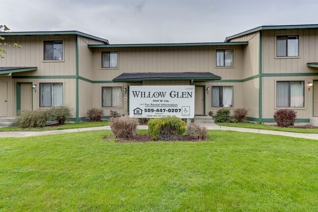 Building Photo - 1600 W 7th St