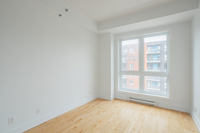 Building Photo - Les Berges du Canal