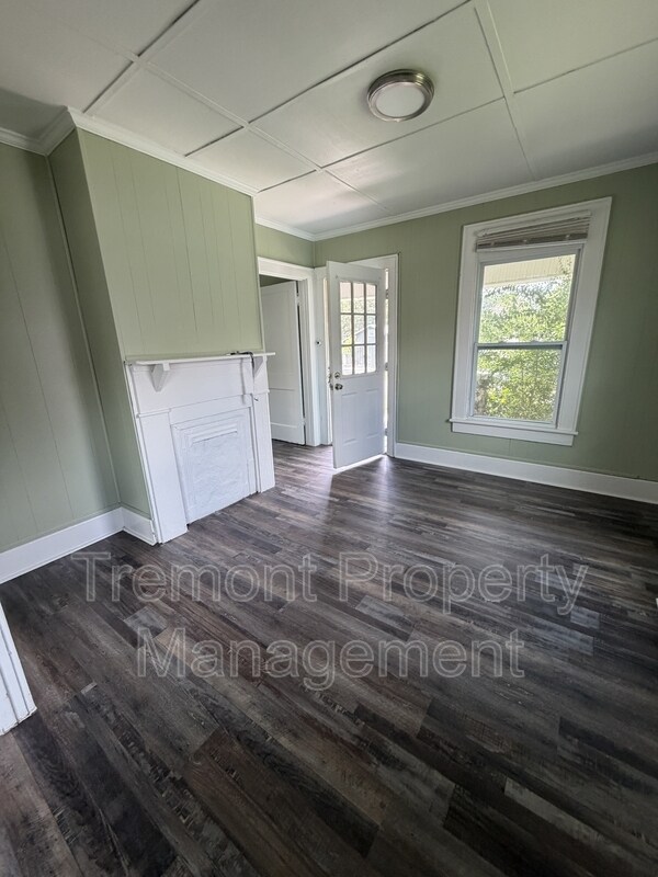 Foto del edificio - 714 Henderson Ave