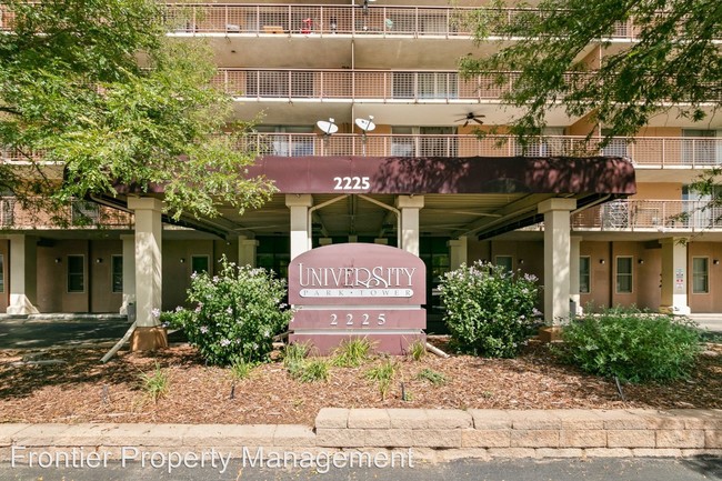 Building Photo - 2225 Buchtel Blvd S