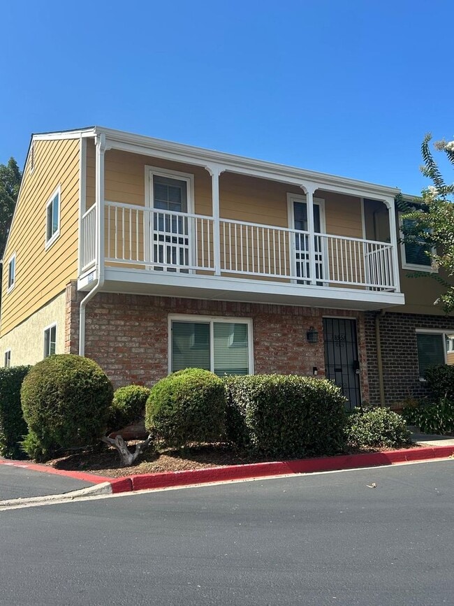 Building Photo - 7895 Rancho Fanita Dr