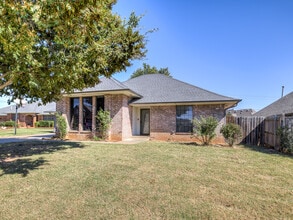 Building Photo - 11208 Kingsgate Terrace