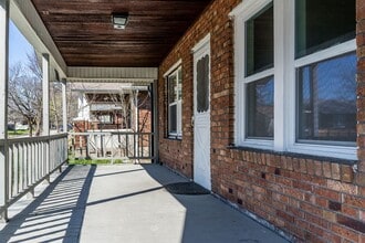 Building Photo - 606 Paris Ct