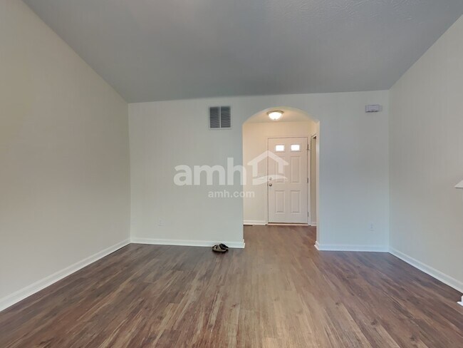 Foto del edificio - 2133 Antoinette Way