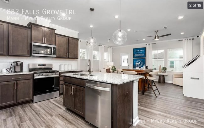 Building Photo - 882 Falls Grove Trl