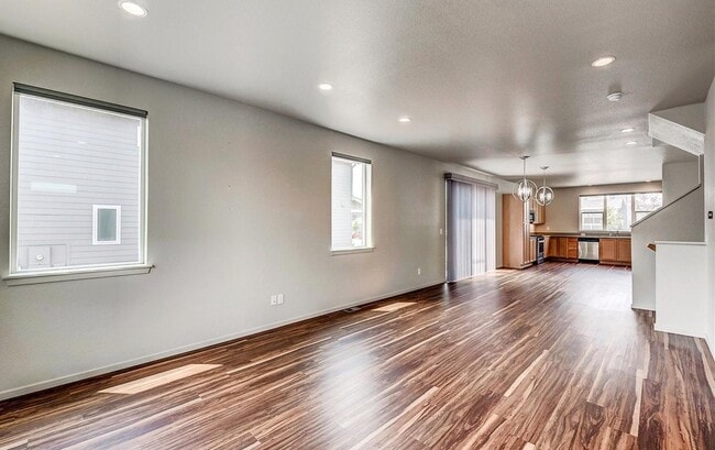 Building Photo - 12746 River Rock Wy