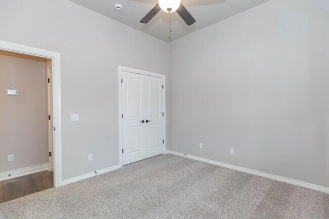 Foto del edificio - 4BD/3BTH home Minutes from I-35