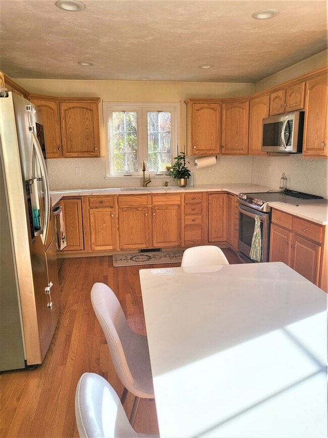 Building Photo - ****Cumberland Single Family – $2,795****