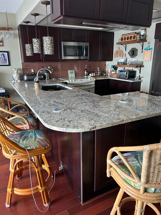 Building Photo - 52 Yacht Club Dr