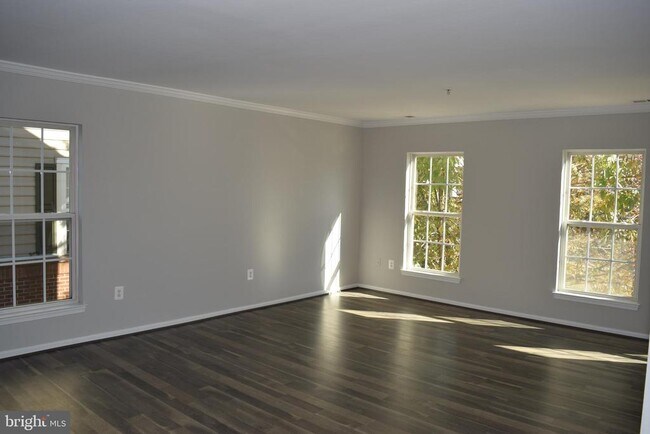 Foto del edificio - 109 Pasture Side Pl