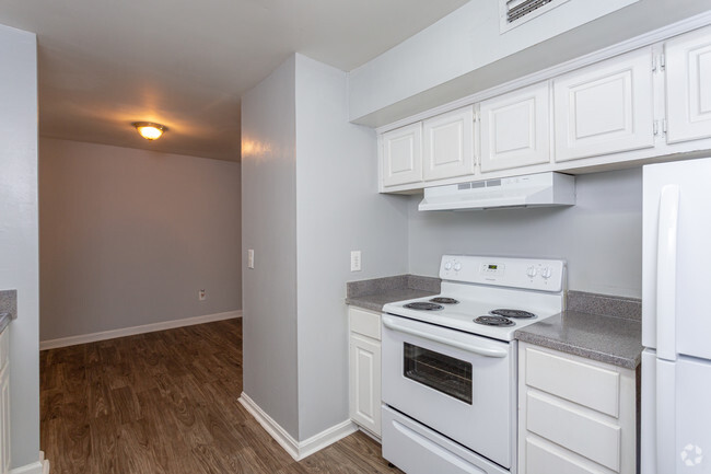 1BR, 1BA - 1,000 SF - Wildwood Apartments