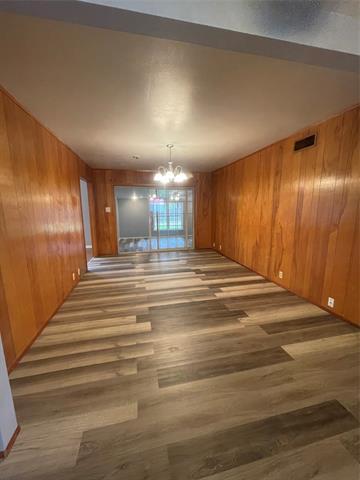 Building Photo - 1313 N Howeth St