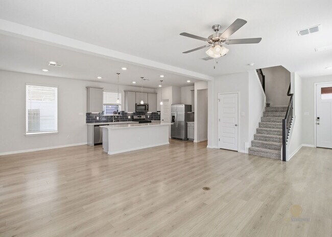 Foto del edificio - Modern 2023-Built Home | Community Pool, EV Charging & Appliances Included!