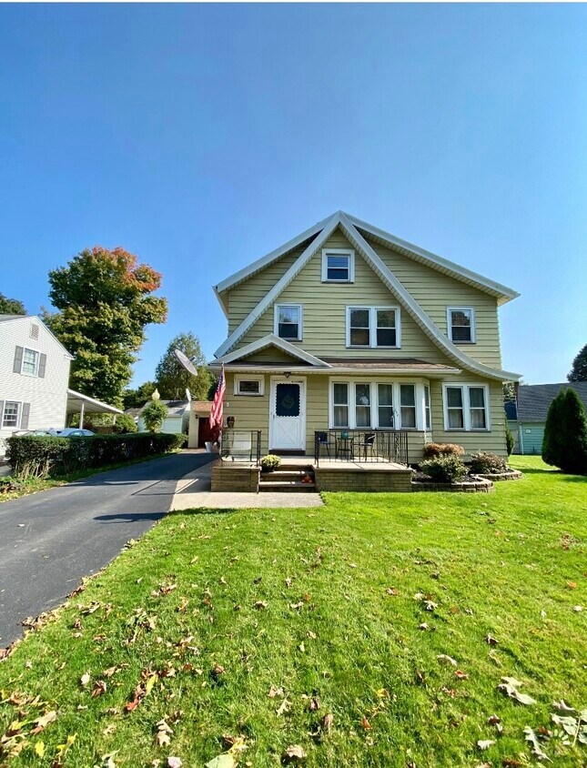 872 N Winton Rd, Rochester, NY 14609 House Rental in Rochester, NY