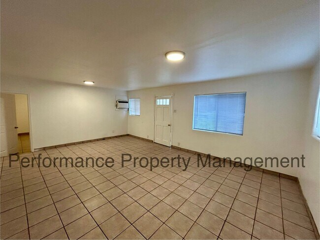 Foto del edificio - Cute 2 Bed/1 Bath in Central Bakersfield w...