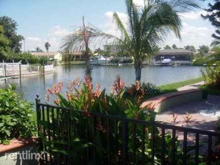 Building Photo - 917 Apollo Beach Blvd