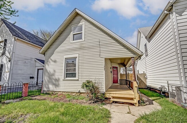 Building Photo - Charming 4 bedroom, 1 bathroom