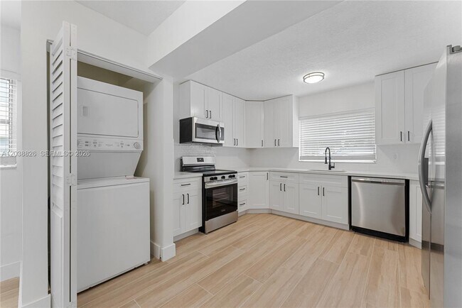 Building Photo - 10261 NW 35th St