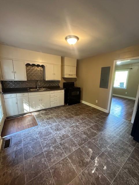 Building Photo - 1704 Seaver Rd