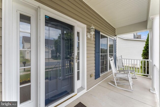Building Photo - 10 Everglades Ln
