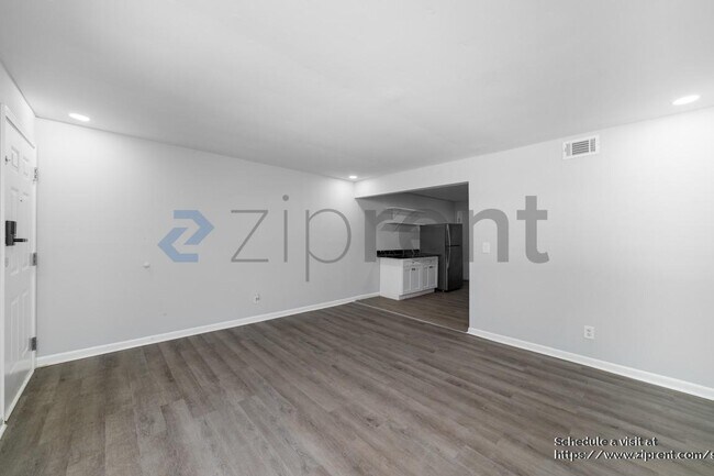 Foto del edificio - 575 Springwood Dr