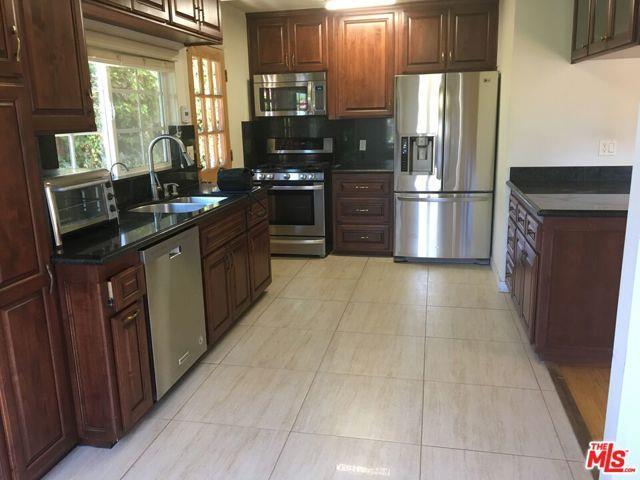 Foto principal - 10507 Eastborne Ave