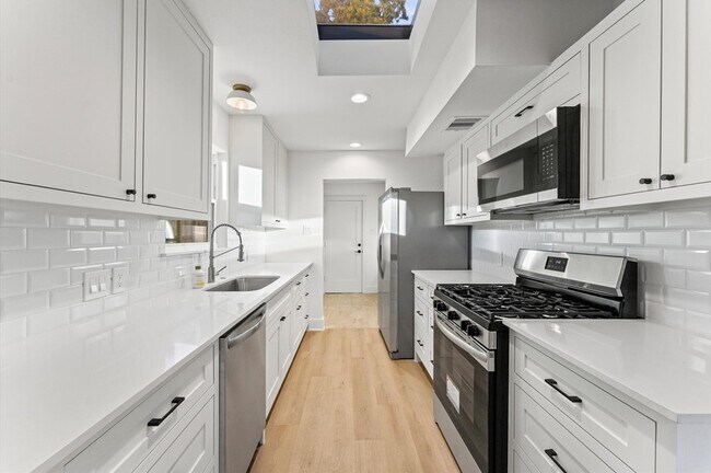 Foto del edificio - 10607 Overbrook Ln